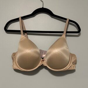 Victoria's Secret Cream Bra